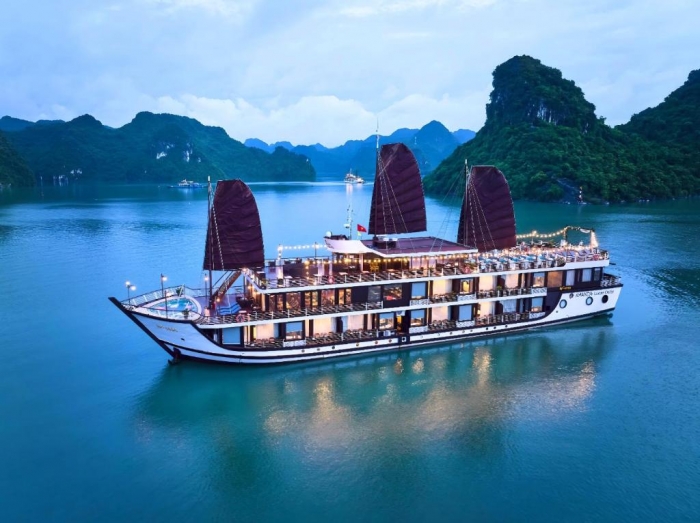 Best Northern Vietnam Tour: Hanoi – Halong Bay – Ninh Binh 6 Days 5 nights